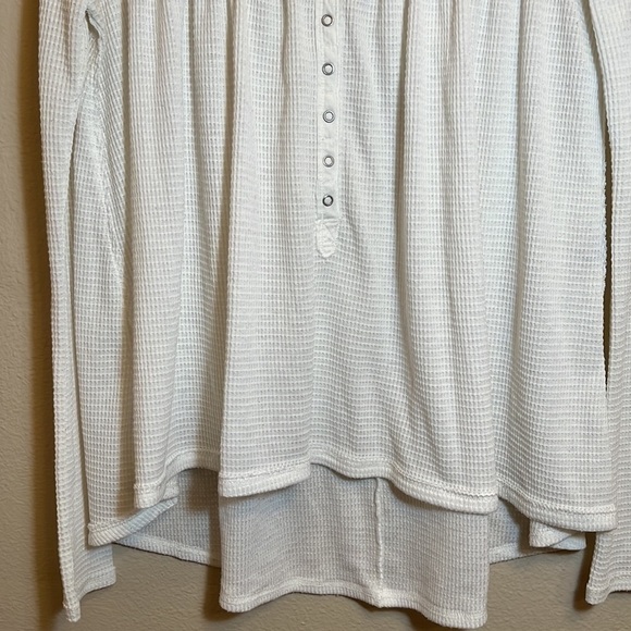 Free People We The Free White Waffle Shirt - Picture 4 of 10
